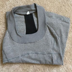 Adorable Lululemon Tank Top - Like New!